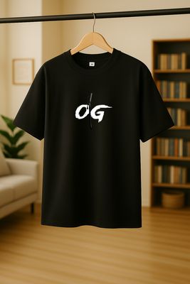 Rabbit Rope-OG Minimalist Graphic T-Shirt – Black Oversized Streetwear Tee