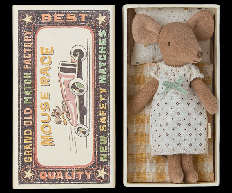 Big Sister Mouse in Box - White Dress w/Bow