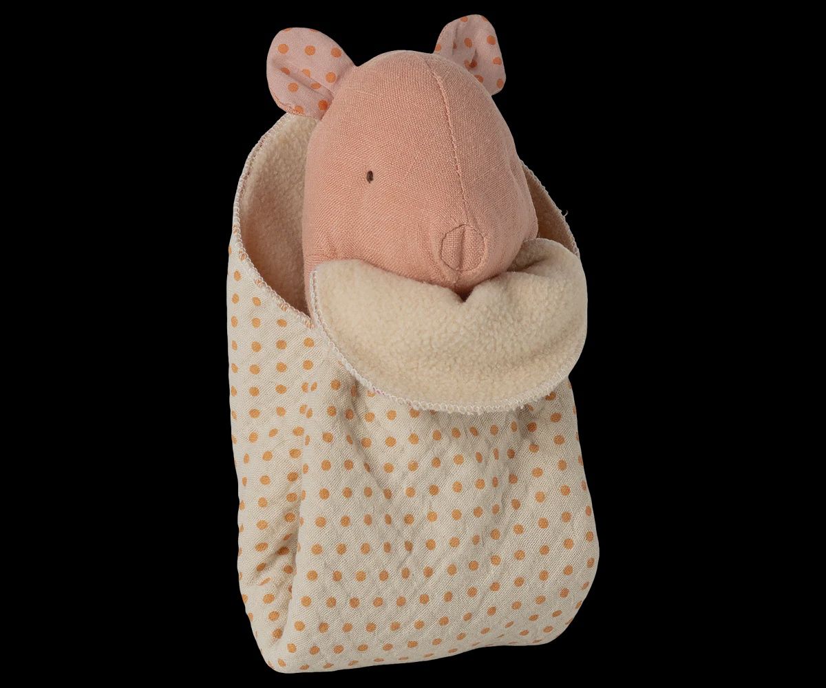 Lullaby Pig w/blanket