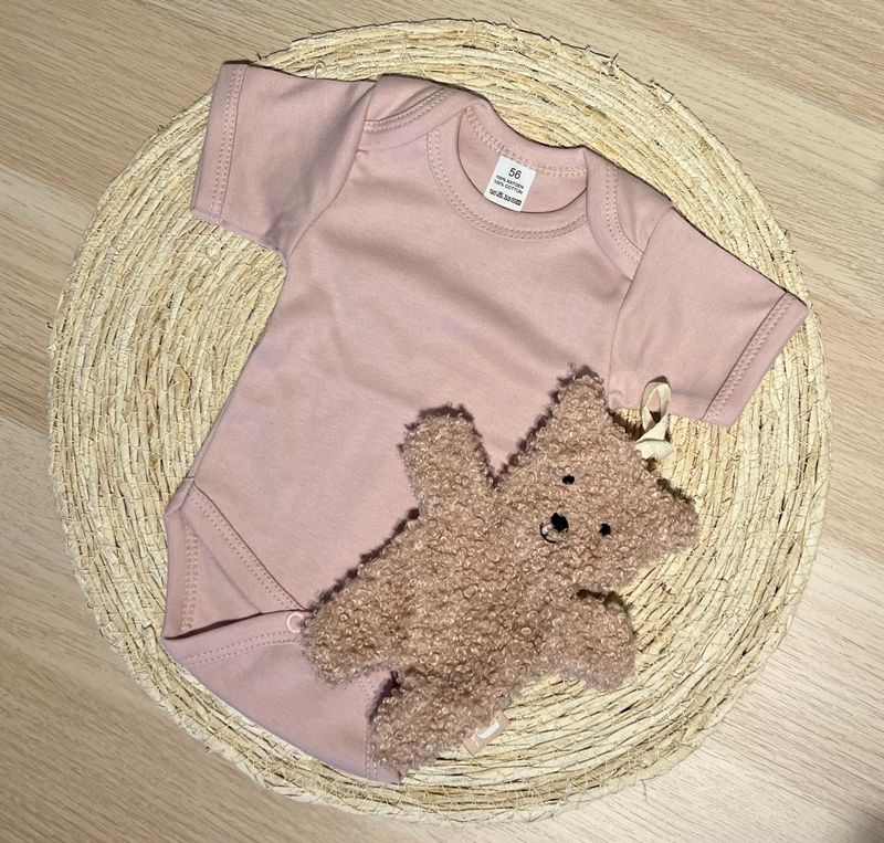 Gepersonaliseerd rompertje met speendoekje - Roze