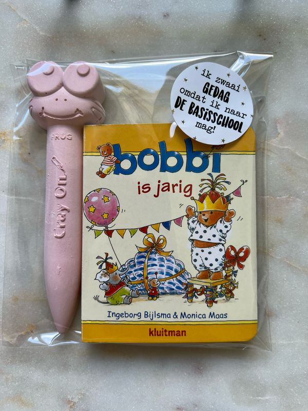 Traktatie stoepkrijt pen met Bobbi boekje
