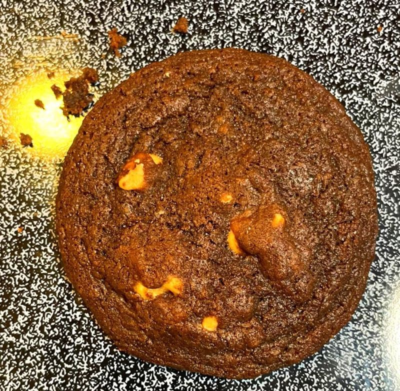 1 Dozen Chocolate Reese’s chip cookies