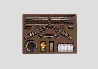 Märklin Z 08193 Caja de vías de estación T2 - usado