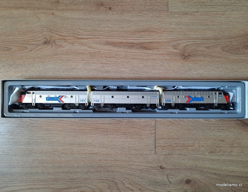 Märklin 37621 F7  Amtrak - usado