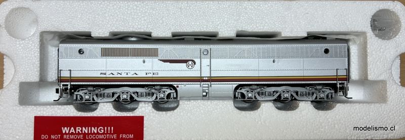 Proto 2000 PB Locomotive 21654 Atchison, Topeka and Santa Fe #51A Unpowered B-unit w/Dynamic Brakes - sin motor