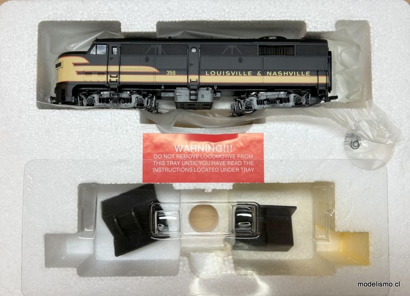 Proto 2000 FA2 Locomotive 8328 Louisville &amp; Nashville #356