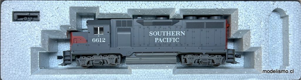 Kato EMD GP35 Phase 1C w/DB 37-3007 Southern Pacific #6612 - DCC Ready