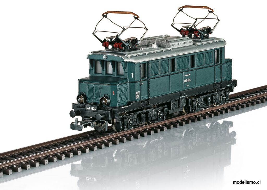 Märklin 30111 Locomotora eléctrica de la serie E 44 - usado