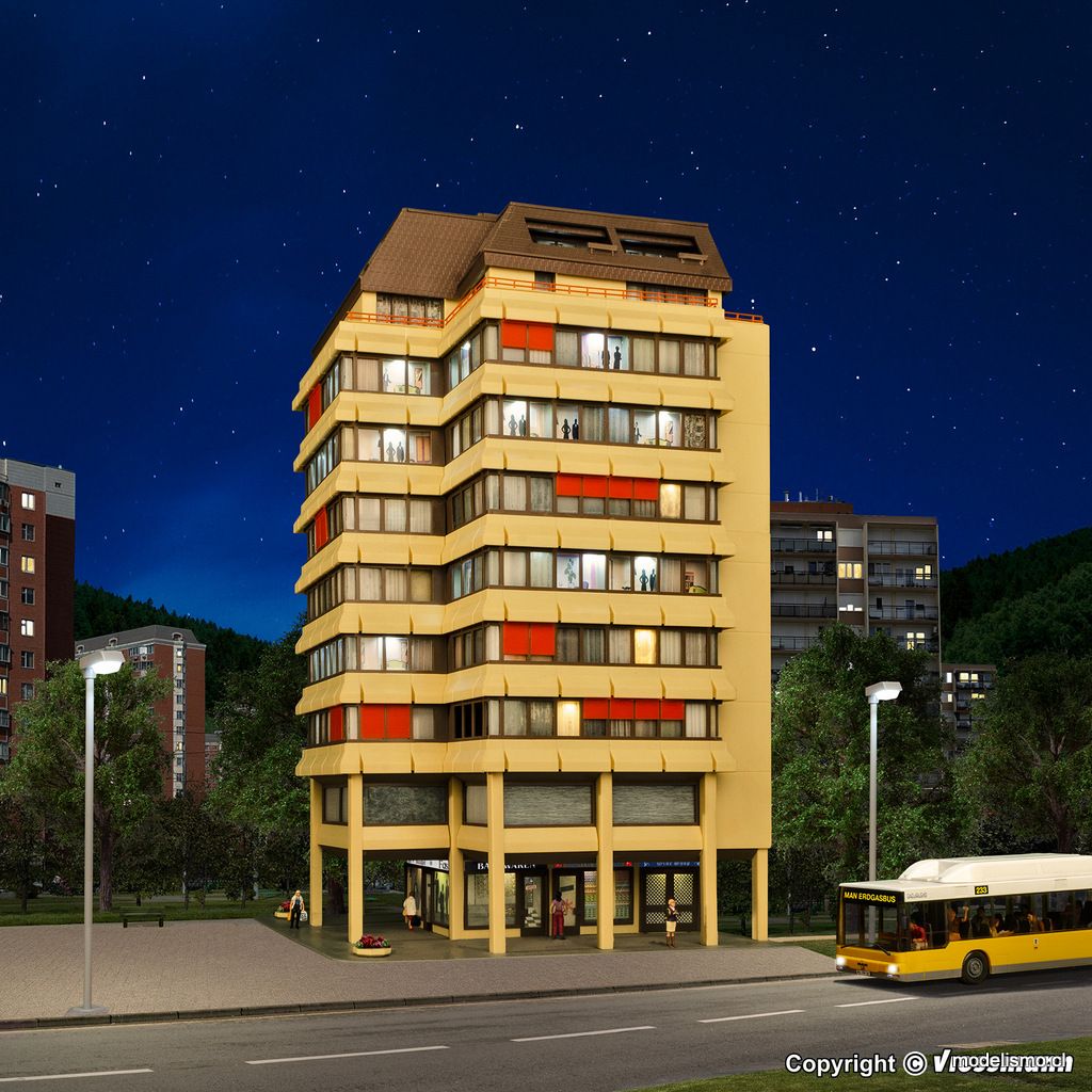 Kibri 38218 H0 Edificio de gran altura con centro comercial y ático con iluminación interior en el suelo