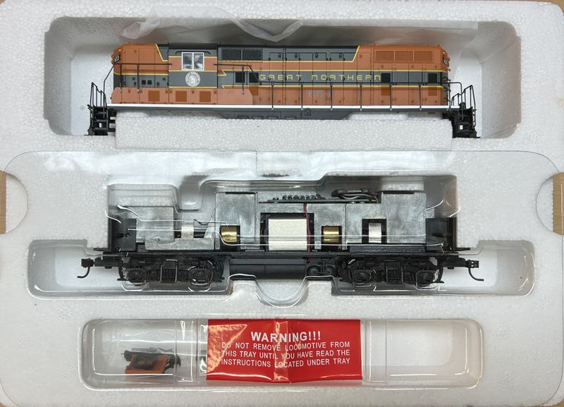 Proto 2000 GP7 Locomotive 23033 GN #653 GP7 Phase II 2nd Release - DCC Ready