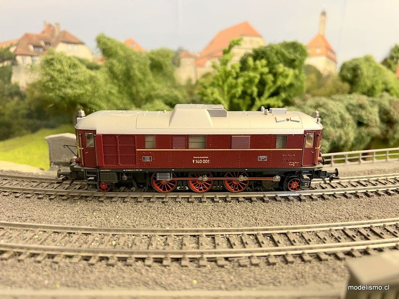 Märklin 37210 Locomotora diésel BR 140 001 de la DB Digital - usado
