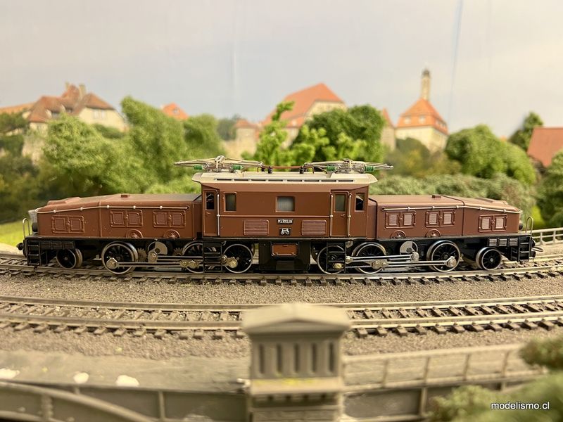 Märklin 36159 Locomotora eléctrica "Cocodrilo" SBB Ce 6/8 III - usado