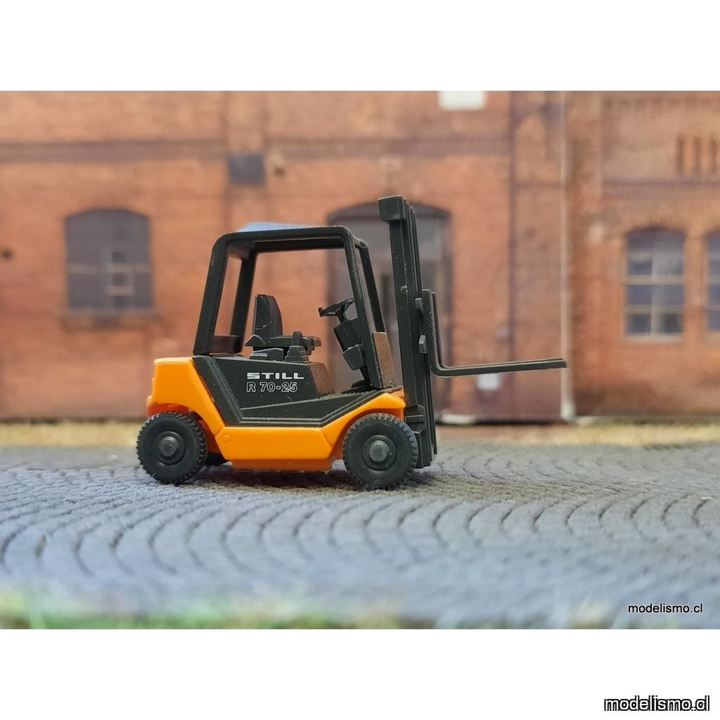 PF Wiking 6630114 máquina elevadora Still R 70-20 - usado
