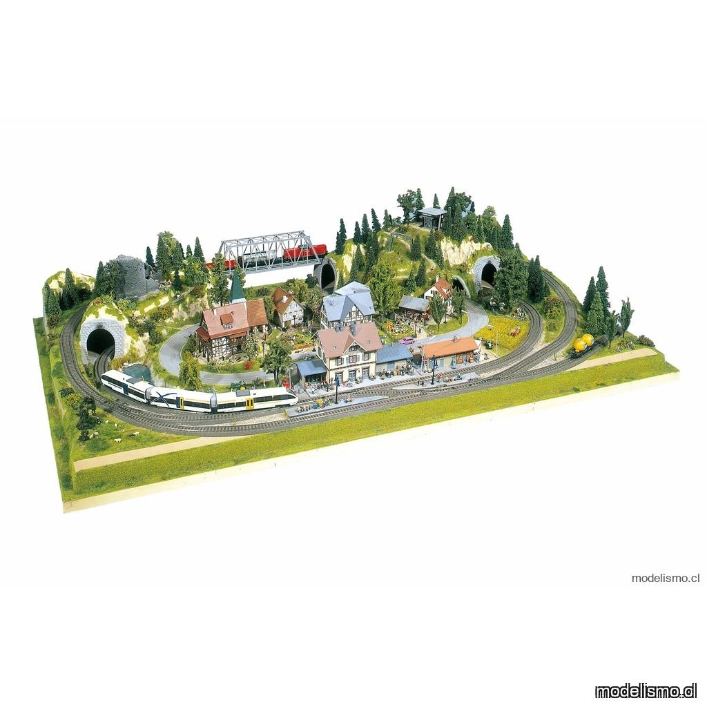 UW NOCH 81600 Rosenheim con Märklin vía C y casas - usado UW NOCH 81600 Rosenheim con Märklin vía C y casas - usado