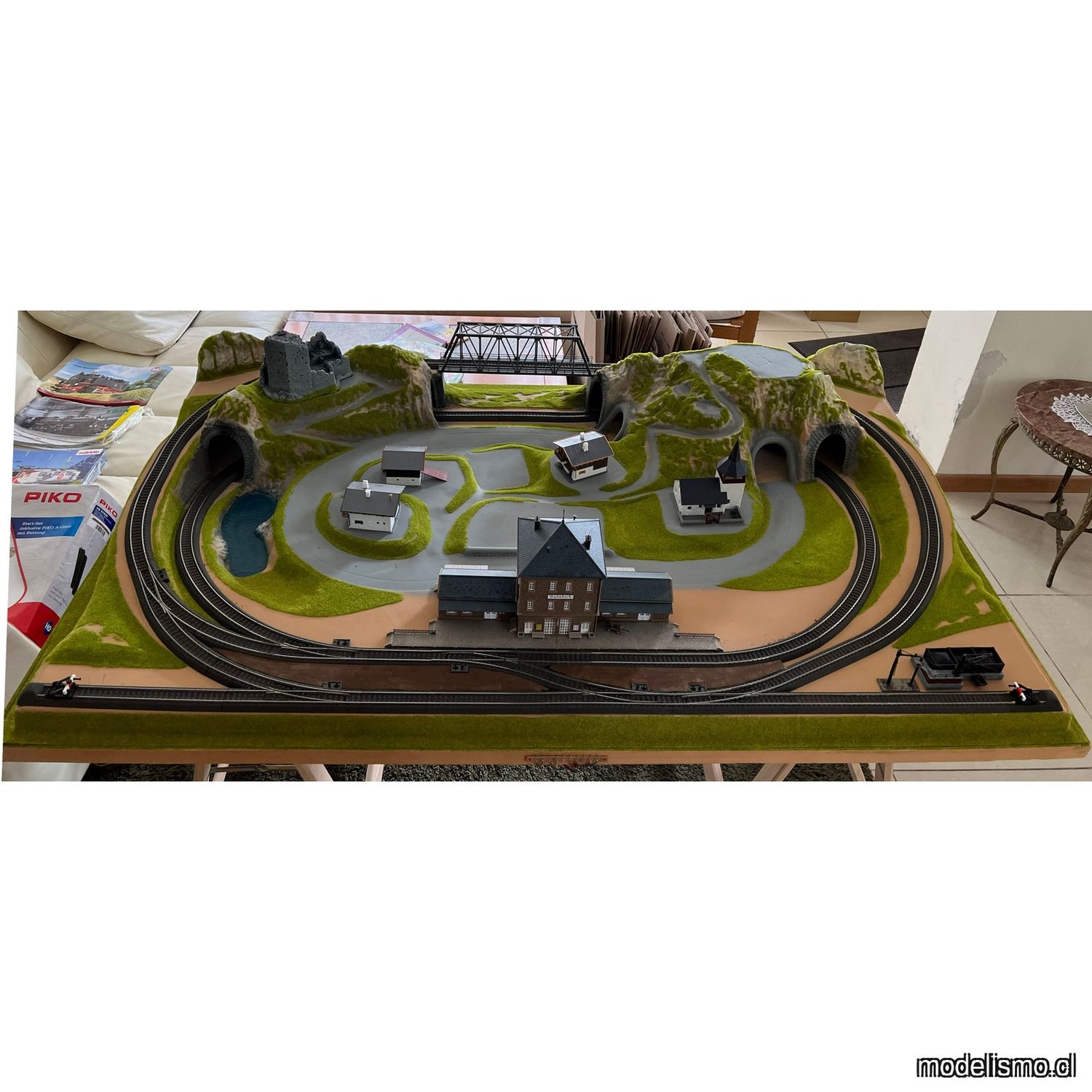 UW NOCH 81600 Rosenheim con Märklin vía C y casas - usado UW NOCH 81600 Rosenheim con Märklin vía C y casas - usado