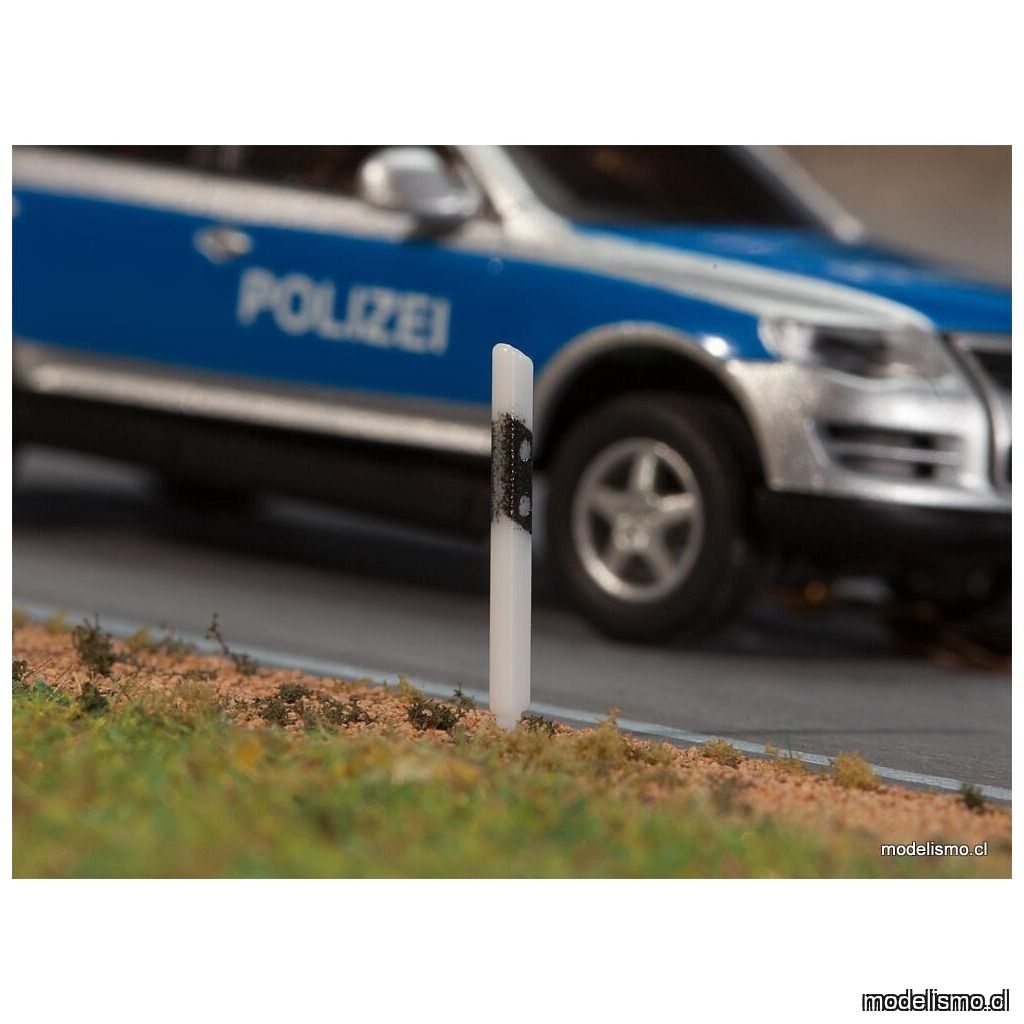 Faller 180931 32 postes fronterizos Faller 180931 32 postes fronterizos