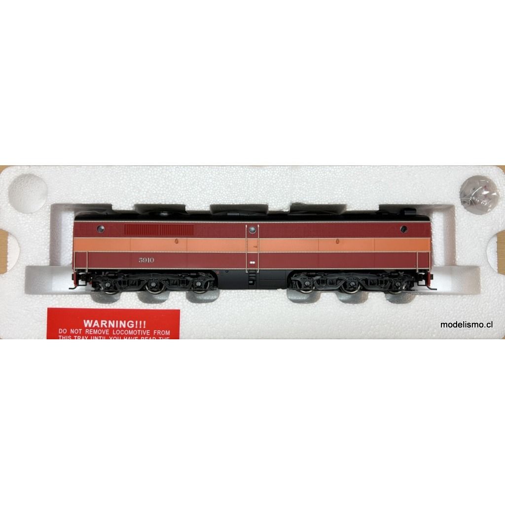 Proto 2000 PB Locomotive 21690 Southern Pacific #5910 Unpowered PB w/Dynamic Brakes - sin motor Proto 2000 PB Locomotive 21690 Southern Pacific #5910 Unpowered PB w/Dynamic Brakes - sin motor