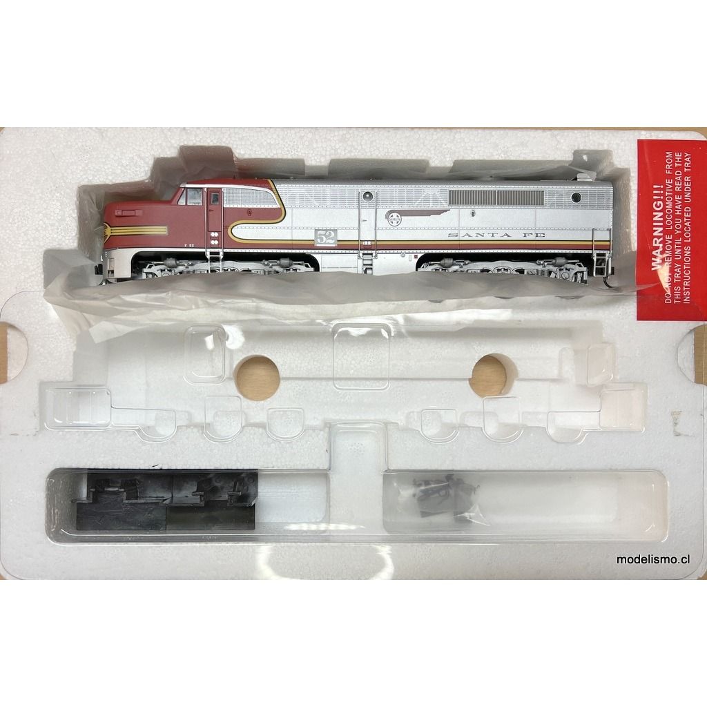 Proto 2000 PA Locomotive 21653 Atchison, Topeka and Santa Fe #52 w/Mars Light & Dynamic Brakes - DCC Ready Proto 2000 PA Locomotive 21653 Atchison, Topeka and Santa Fe #52 w/Mars Light & Dynamic Brakes - DCC Ready