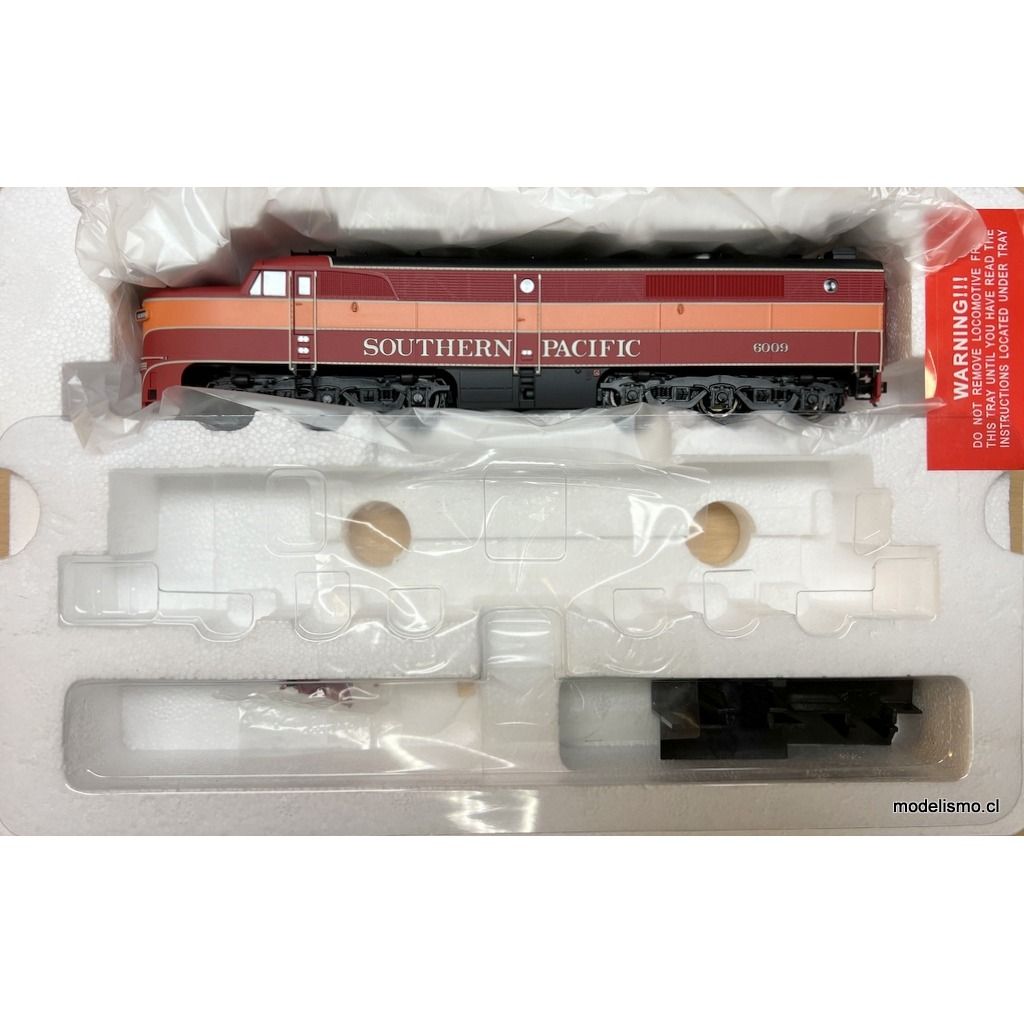 Proto 2000 PA Locomotive 21689 Southern Pacific #6009 w/Mars Light & Dynamic Brakes - DCC Ready Proto 2000 PA Locomotive 21689 Southern Pacific #6009 w/Mars Light & Dynamic Brakes - DCC Ready