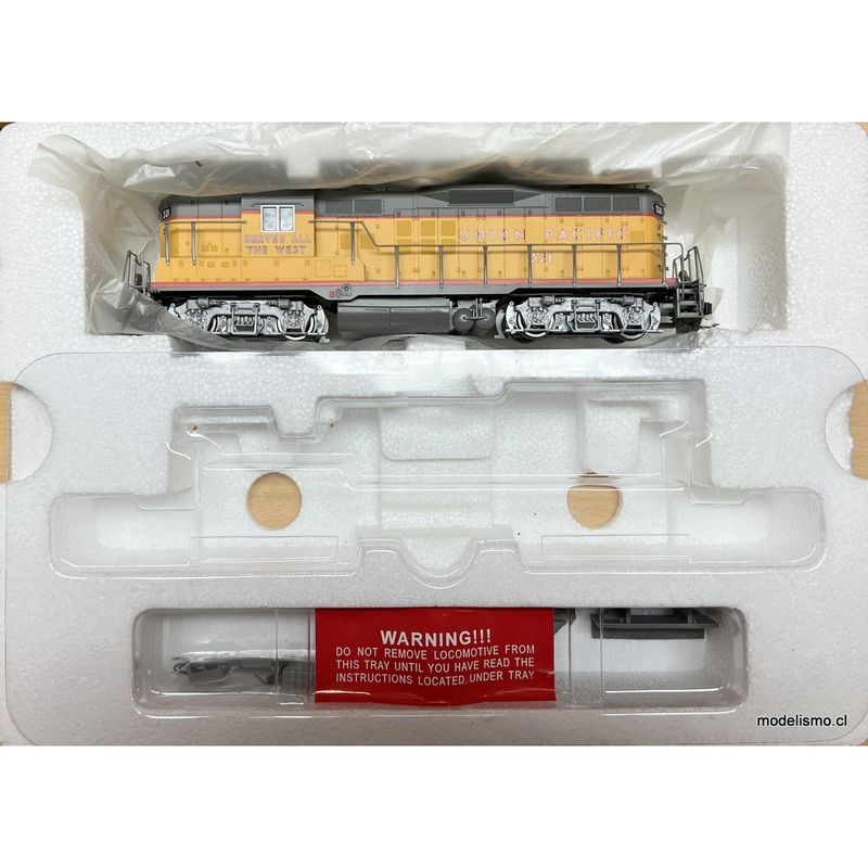 Proto 2000 GP9 Phase III Locomotive 21600 Union Pacific  #321 w/dynamic brakes