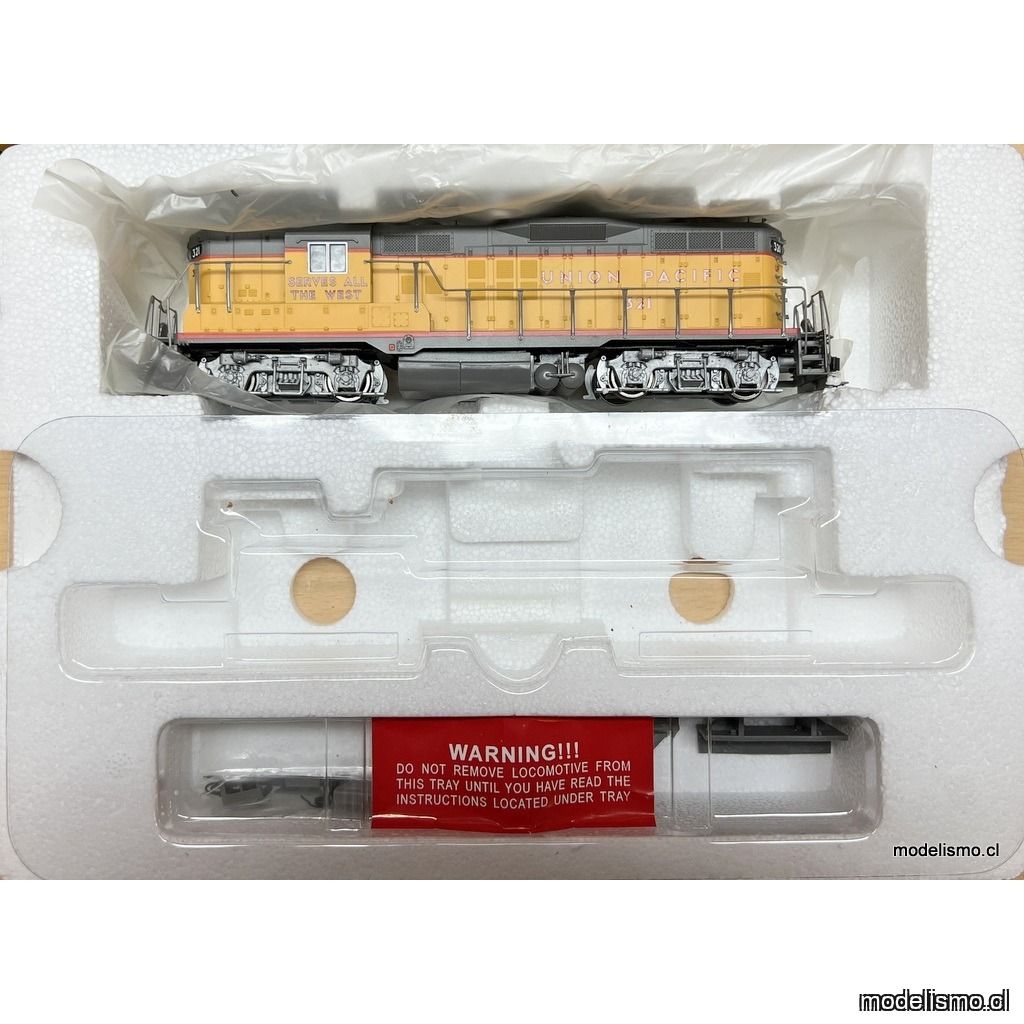 Proto 2000 GP9 Phase III Locomotive 21600 Union Pacific #321 w/dynamic brakes Proto 2000 GP9 Phase III Locomotive 21600 Union Pacific #321 w/dynamic brakes