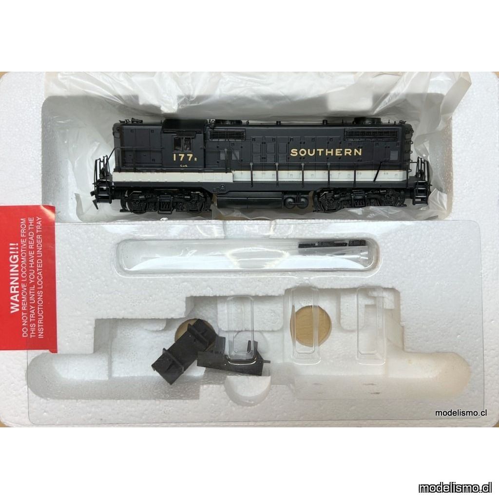 Proto 2000 GP18 Locomotive 8142 South. Railway High Nose w/o Dynamic Brakes Proto 2000 GP18 Locomotive 8142 South. Railway High Nose w/o Dynamic Brakes