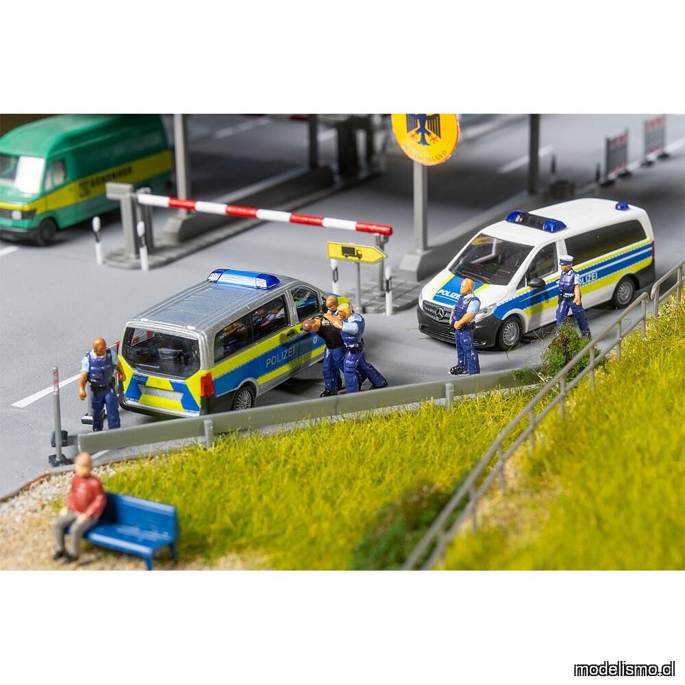 Reserva anticipada - Faller 151716 Policías