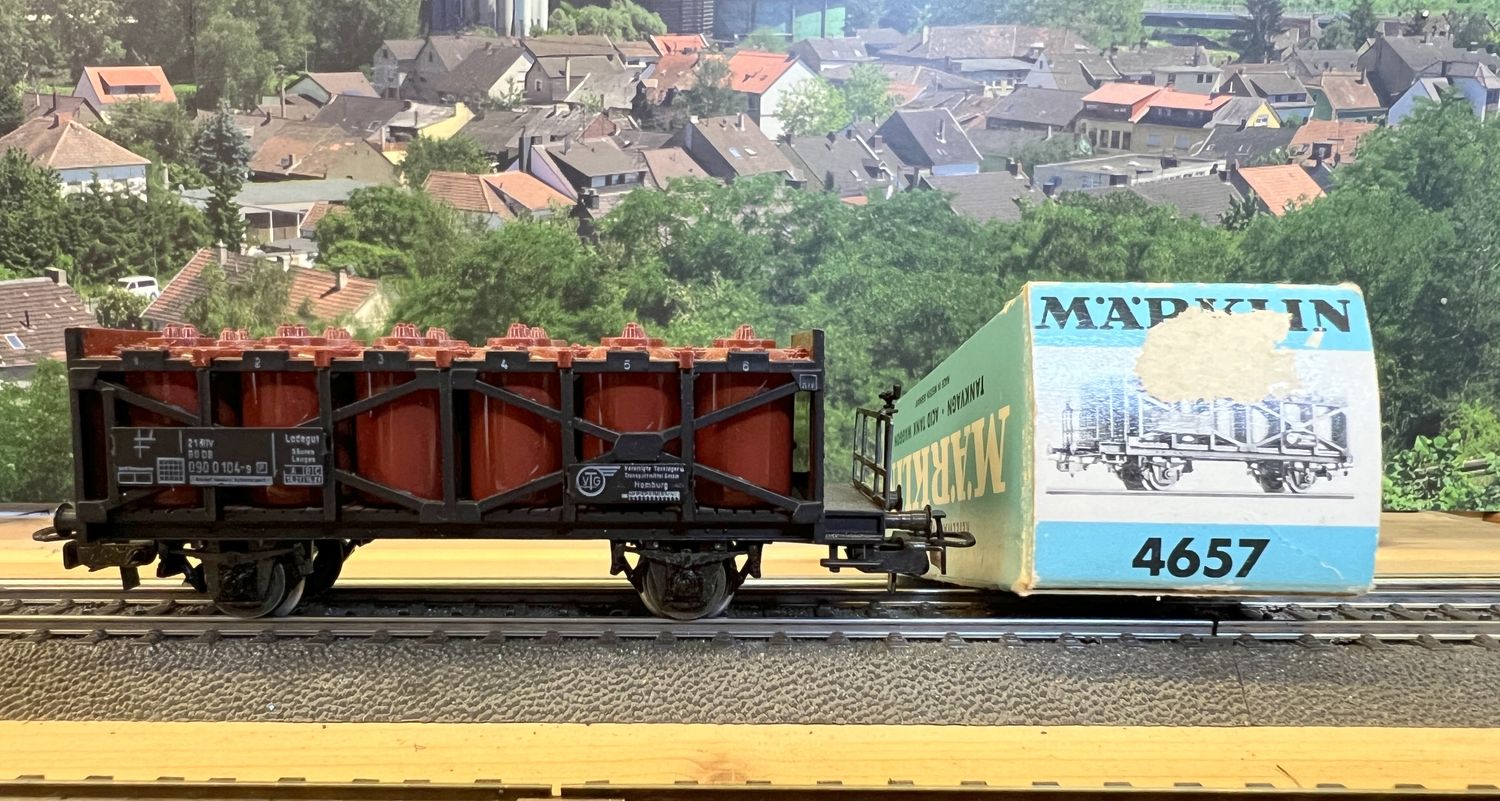PF Märklin 4657 H0 Carro para contenedores de ácido - usado PF Märklin 4657 H0 Carro para contenedores de ácido - usado