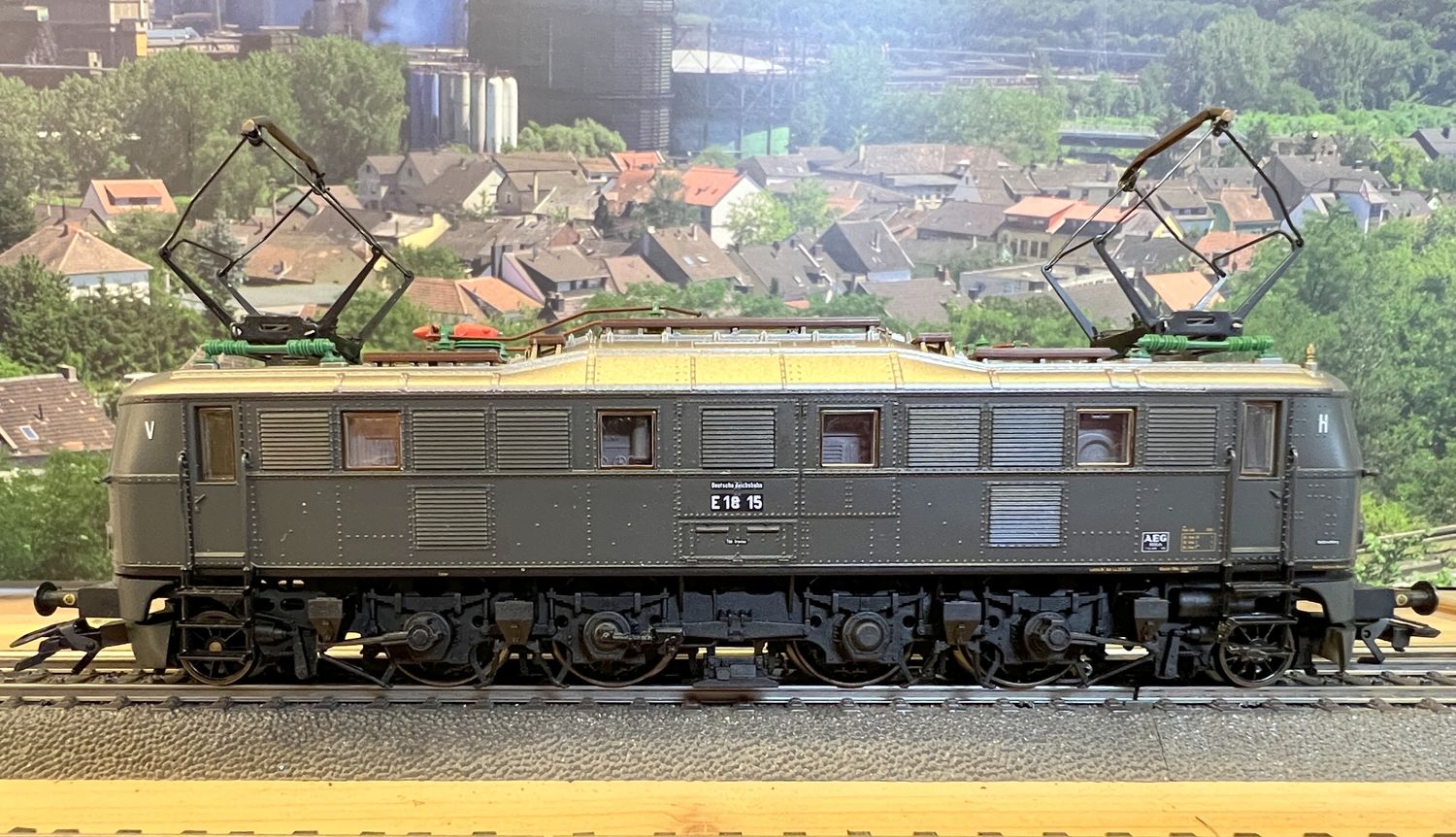 PF Märklin 37681 Locomotora eléctrica BR E18 - MM#17 - usado