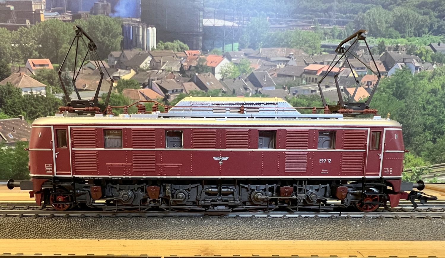 PF Märklin 3469 Locomotora eléctrica BR E19 - DCC#18 - usado PF Märklin 3469 Locomotora eléctrica BR E19 - DCC#18 - usado