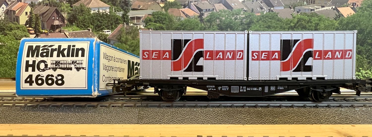PF Märklin 4668 Vagón portacontenedores 2x 20 pies Sea Land - usado PF Märklin 4668 Vagón portacontenedores 2x 20 pies Sea Land - usado