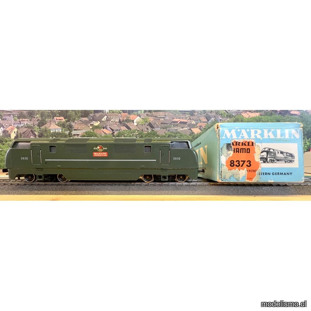 PF Märklin Hamo 8373 D830 Majestic Warship Class - usado PF Märklin Hamo 8373 D830 Majestic Warship Class - usado