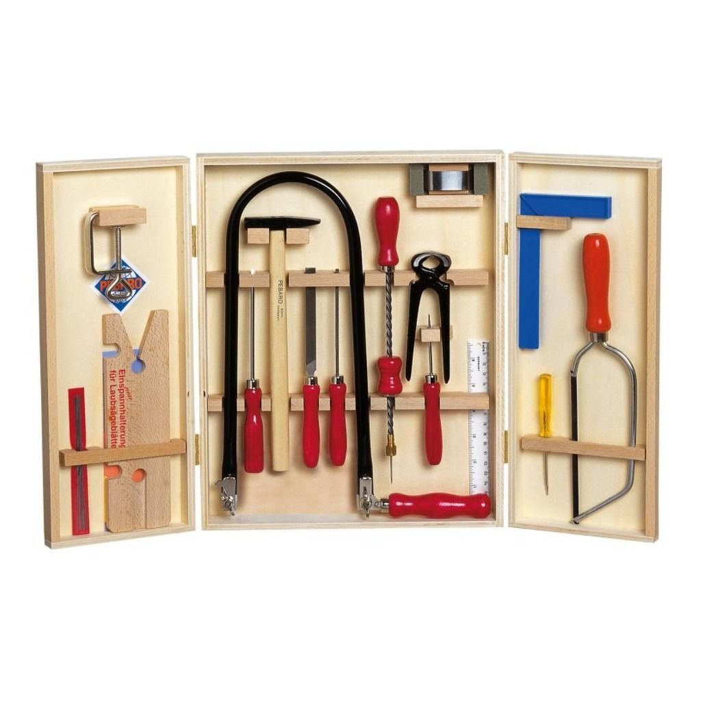 Pebaro 400 rompecabezas conjunto en un armario de madera con tablas de madera y herramientas de acero Pebaro 400 rompecabezas conjunto en un armario de madera con tablas de madera y herramientas de acero