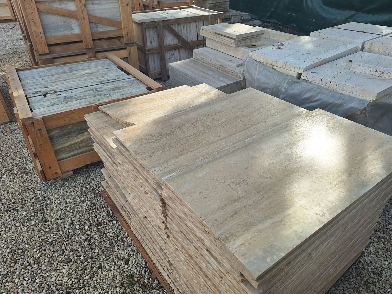 travertino classico nocetto stuccato e levigato 30x60x2 cm – stock