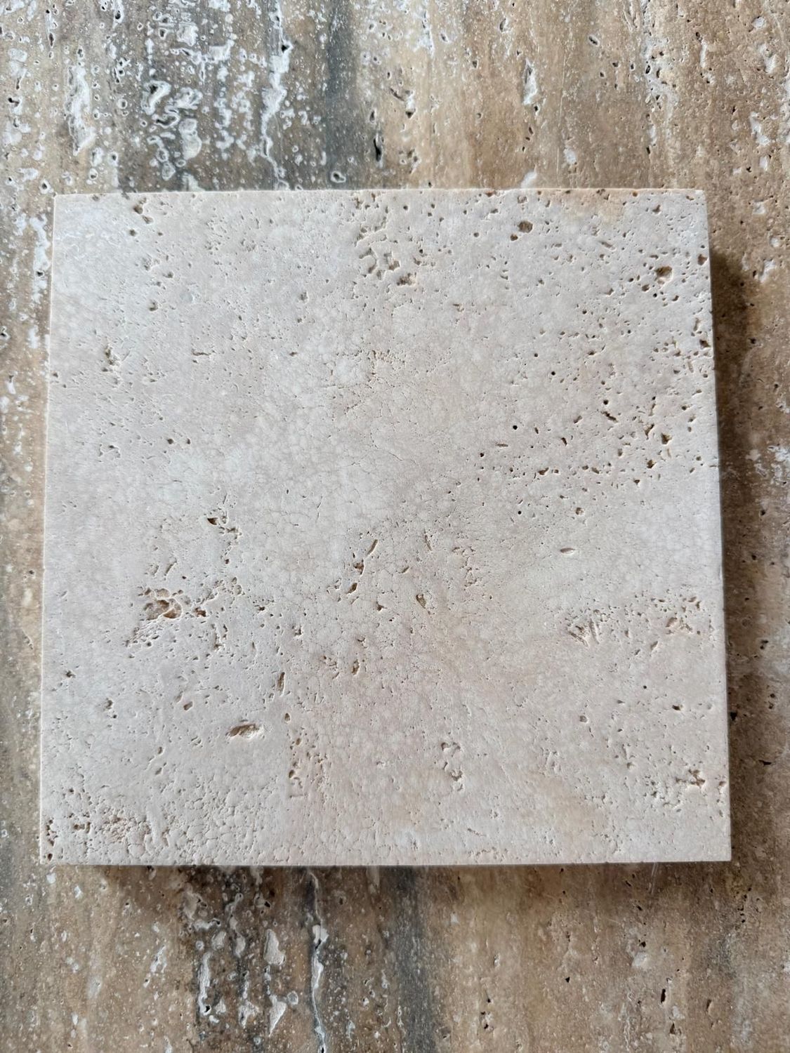 piastrella travertino classico 30x30 levigato poro aperto falda