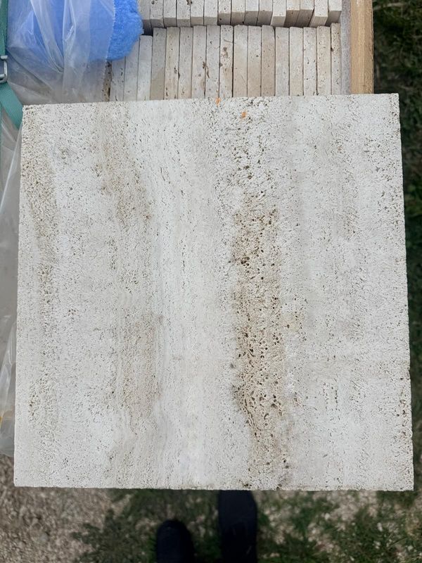 piastrella travertino classico 60x60 grezzo filo sega controfalda piastrella travertino classico 60x60 grezzo filo sega controfalda