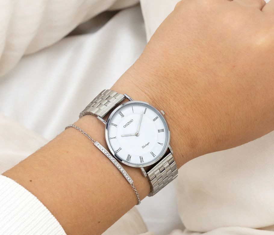 Zilverkleurige OOZOO horloge met roestvrijstalen armband - C20365