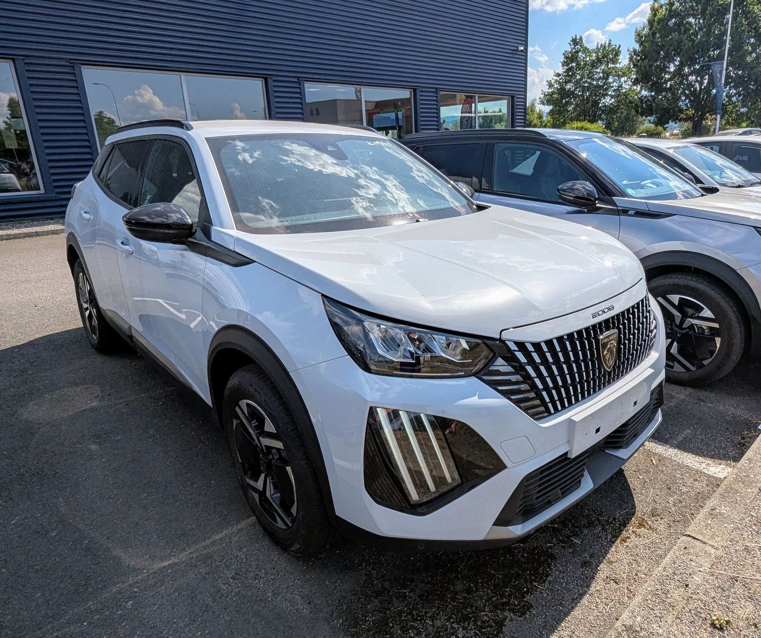 PEUGEOT 2008 ALLURE BLUE HDI 130 S&S EAT8