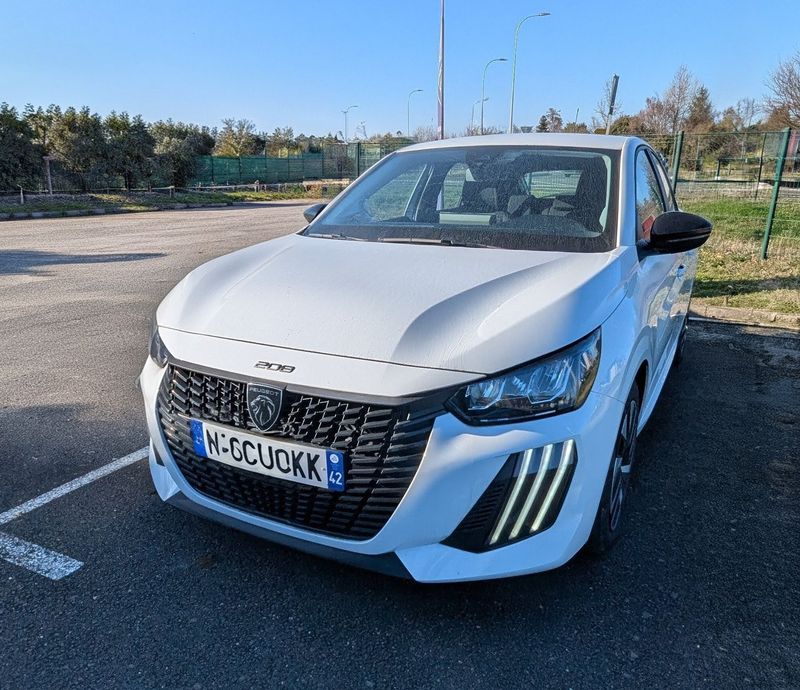 PEUGEOT 208 II (2) 1.2 PURETECH 100 S&S ACTIVE BVM6 PEUGEOT 208 II (2) 1.2 PURETECH 100 S&S ACTIVE BVM6