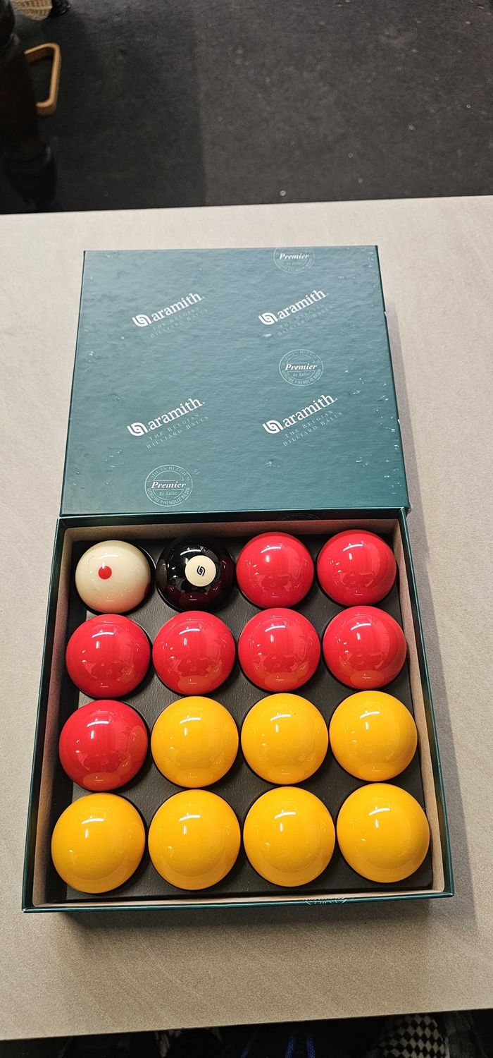 2&quot; Aramith Premier Casino Pool Balls