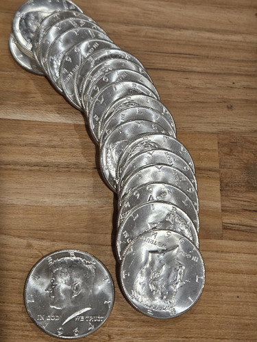 ORIGINAL Brilliant Silver Uncirculated Bankers Roll 20 1964 Kennedy Half Dollars GEM