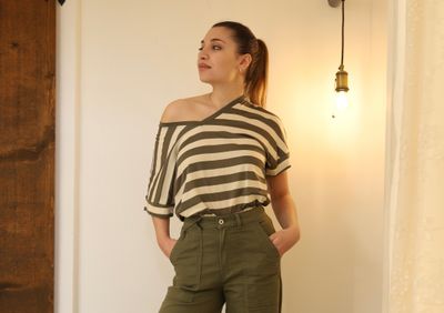 T-Shirt a righe beige e verde - SANDRO FERRONE