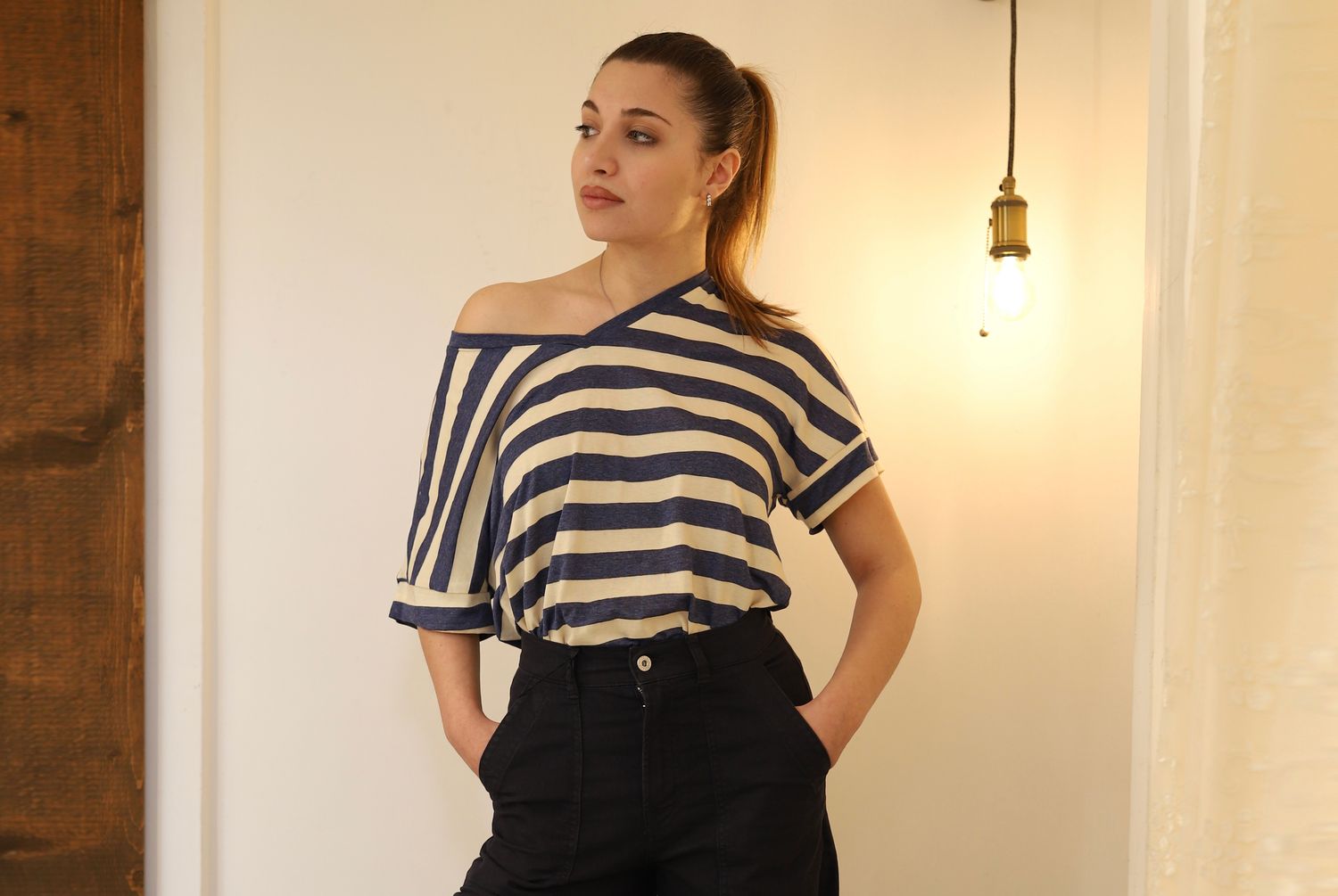T-shirt a righe beige e blu - SANDRO FERRONE