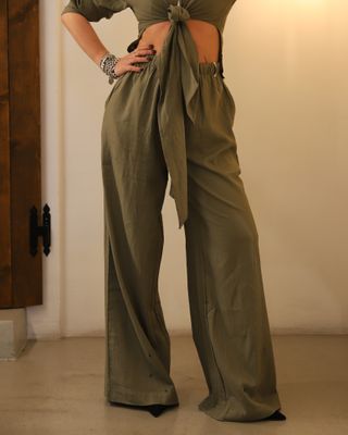 Pantalone largo dritto in lino • Muschio HINNOMINATE
