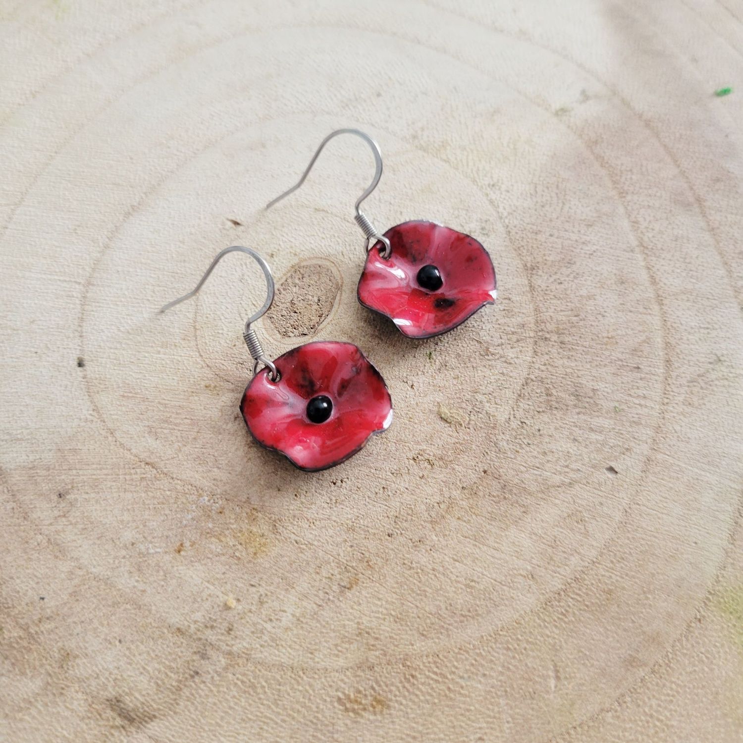 Boucles d'oreilles mini coquelicot rouge en cuivre émaillé
