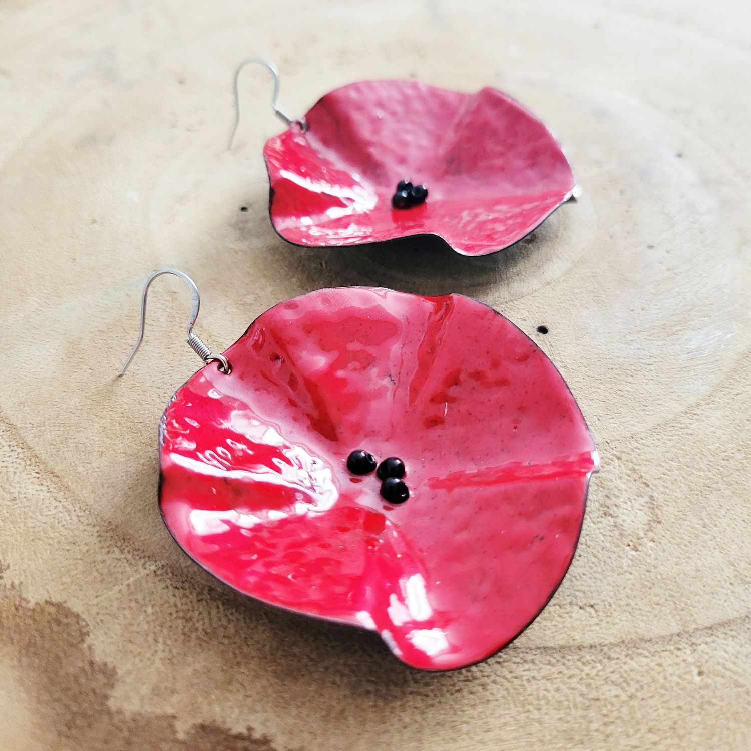 Boucles d'oreilles XXL coquelicot rouge en cuivre émaillé