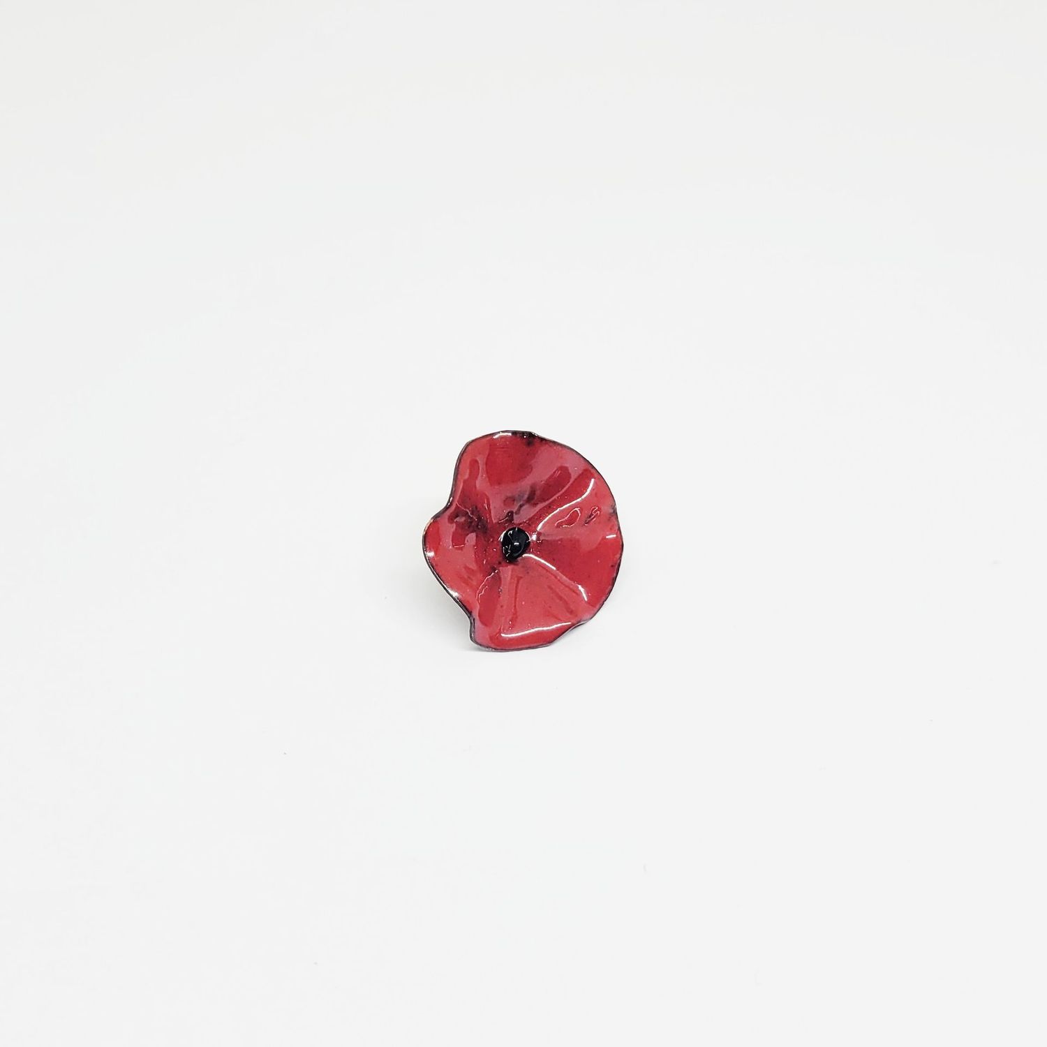 Pin's coquelicot rouge en cuivre émaillé