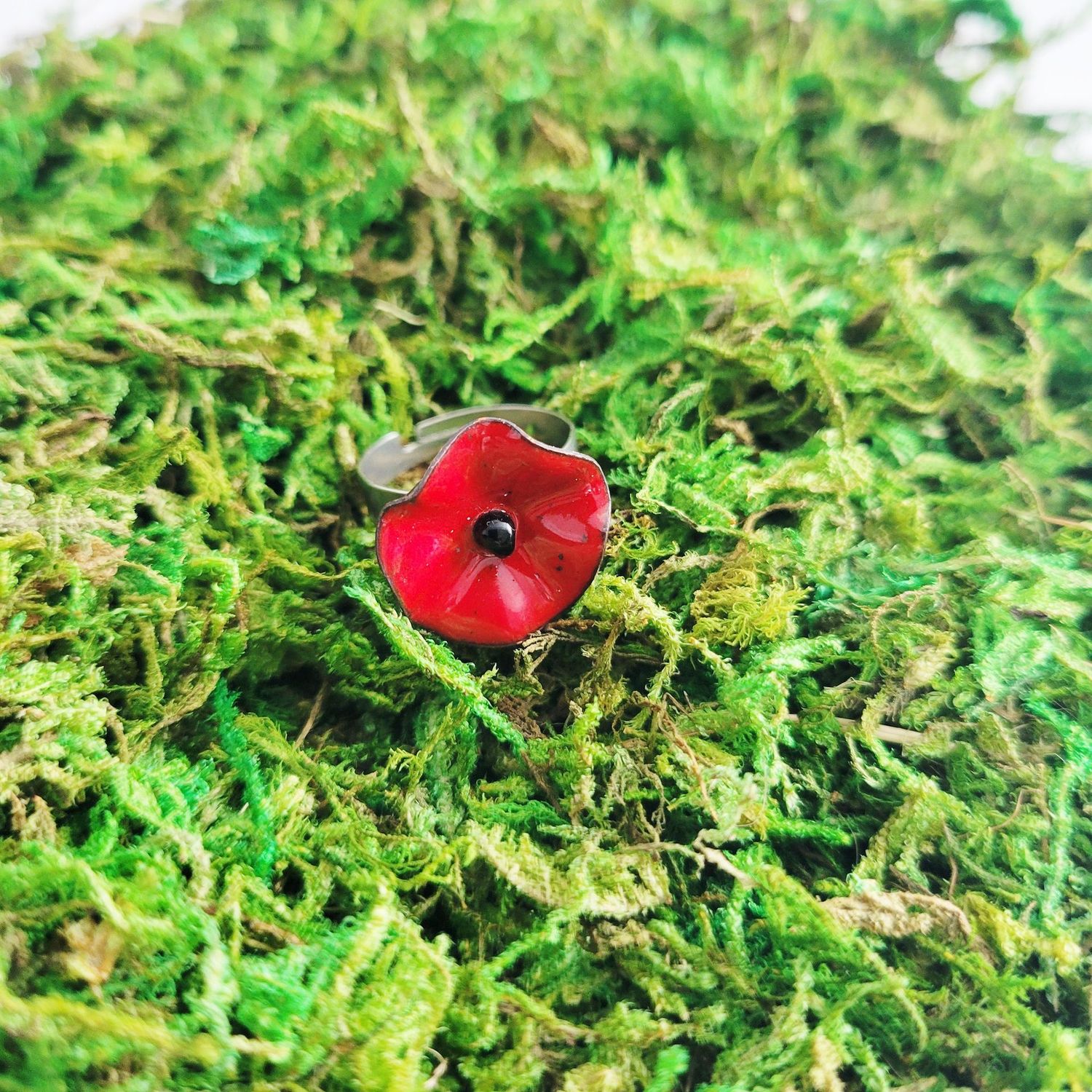 Bague coquelicot rouge en cuivre émaillé