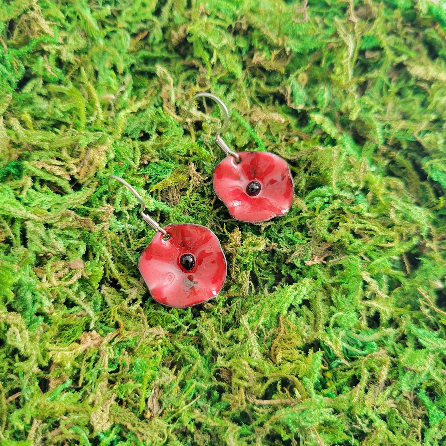 Boucles d'oreilles mini coquelicot rouge en cuivre émaillé