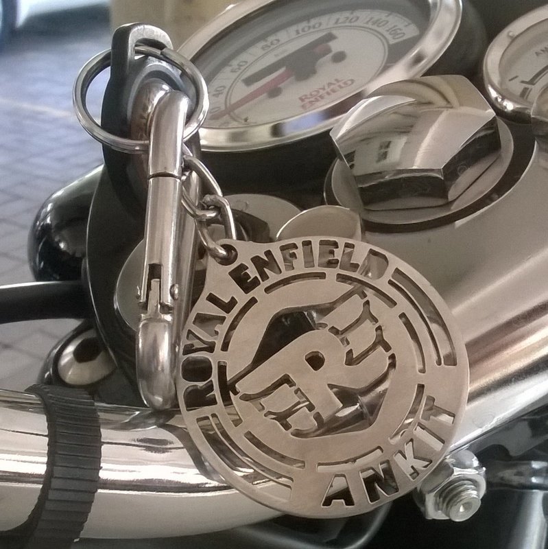 STAINLESS STEEL CUSTOM ROYAL KEY CHAIN WITH CUSTOM NAME